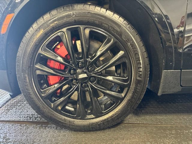 Certified 2022 Cadillac XT5 Sportv w/ LPO, ONYX Package AWD/4WD image 9