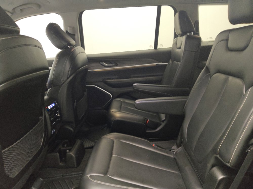 Used 2022 Jeep Grand Cherokee L Limited image 18