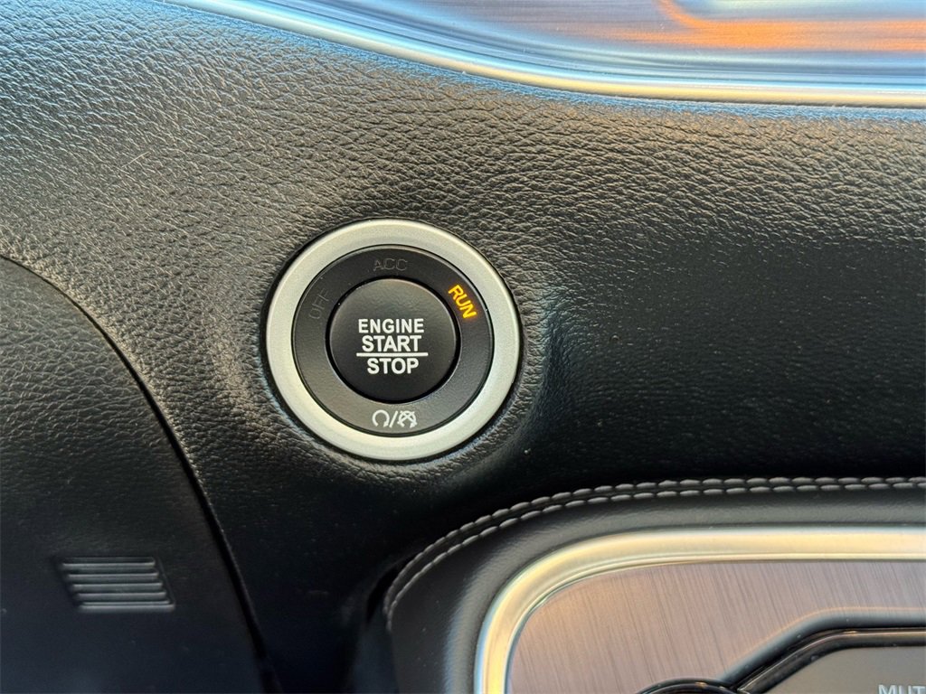 Used 2017 Dodge Challenger SXT Plus image 30