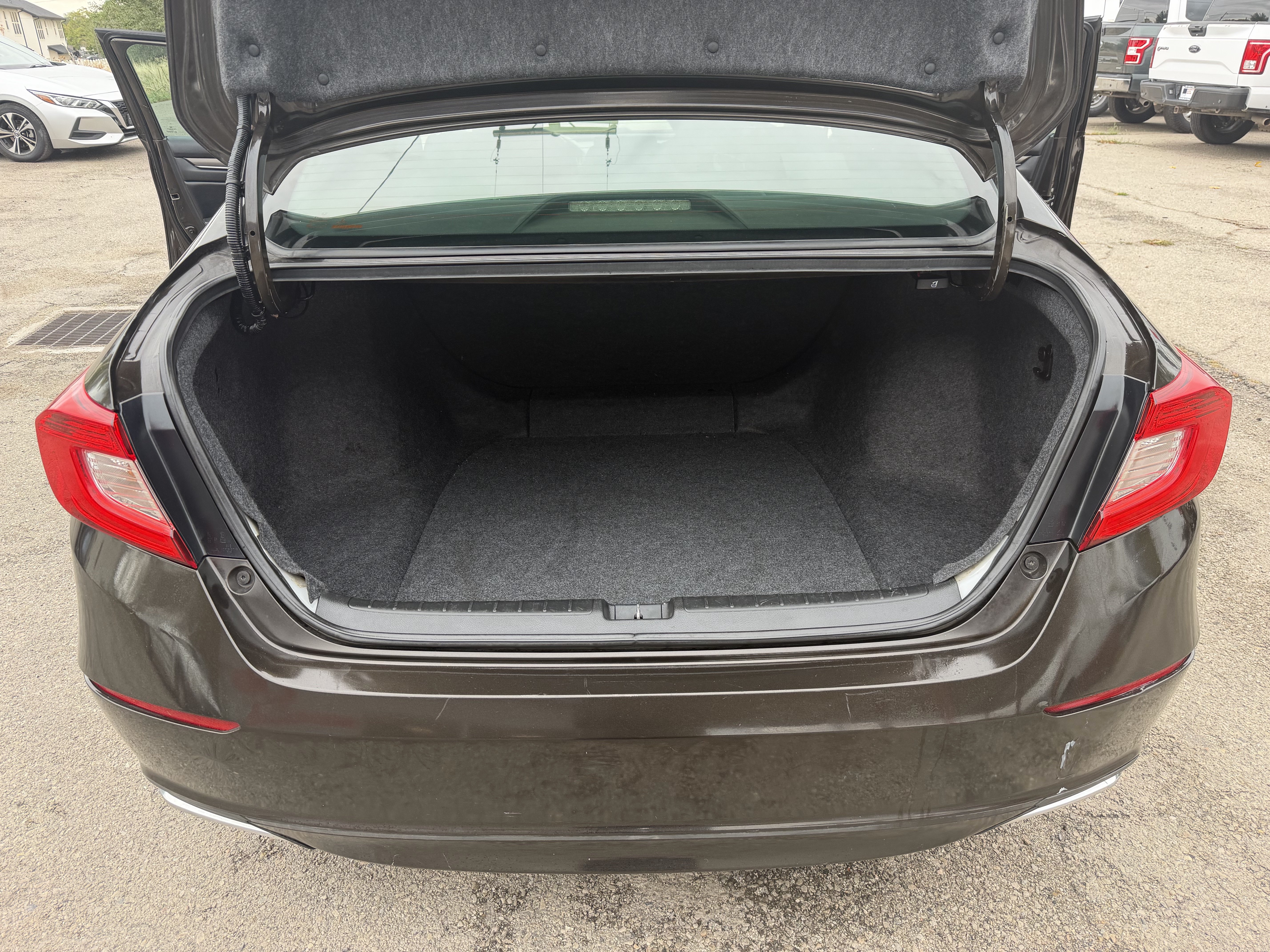 Used 2018 Honda Accord LX image 25