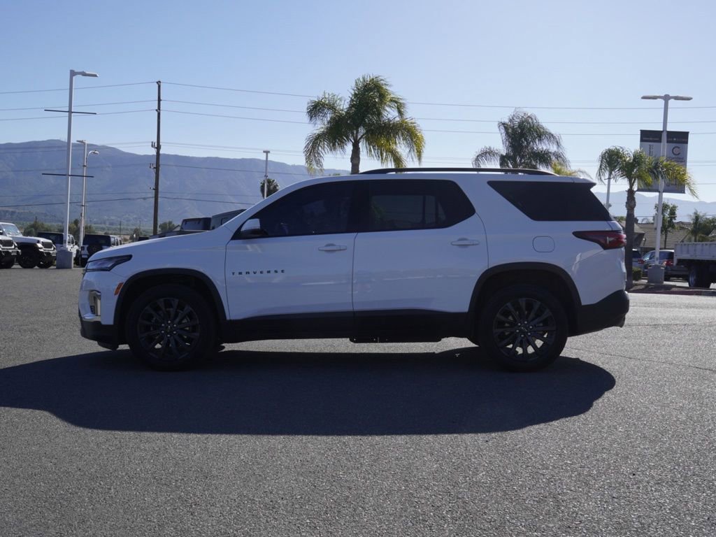 Used 2023 Chevrolet Traverse RS w/ LPO, Cargo Package image 7