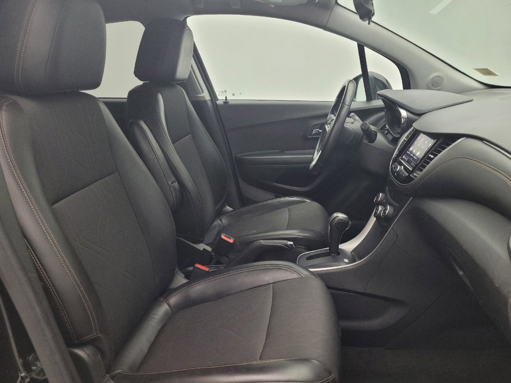 Used 2022 Chevrolet Trax LT w/ Driver Confidence Package AWD/4WD image 21