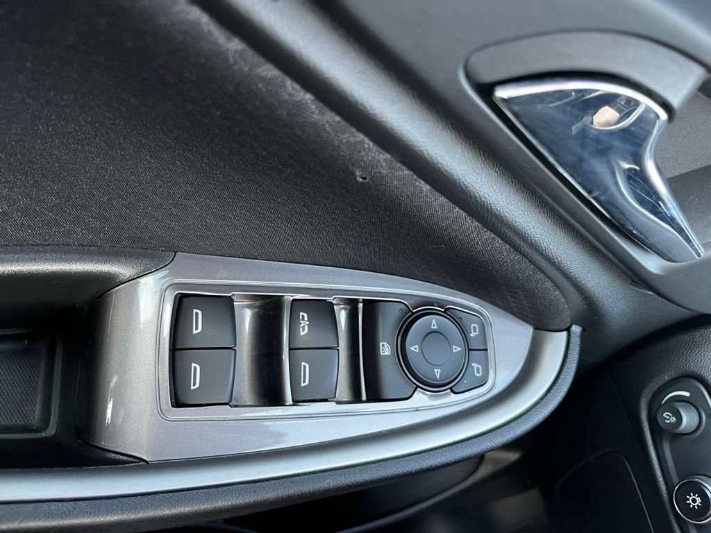 Used 2022 Chevrolet Malibu LT FWD image 22