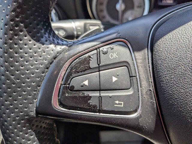 Used 2016 Mercedes-Benz GLA 250 4MATIC image 18