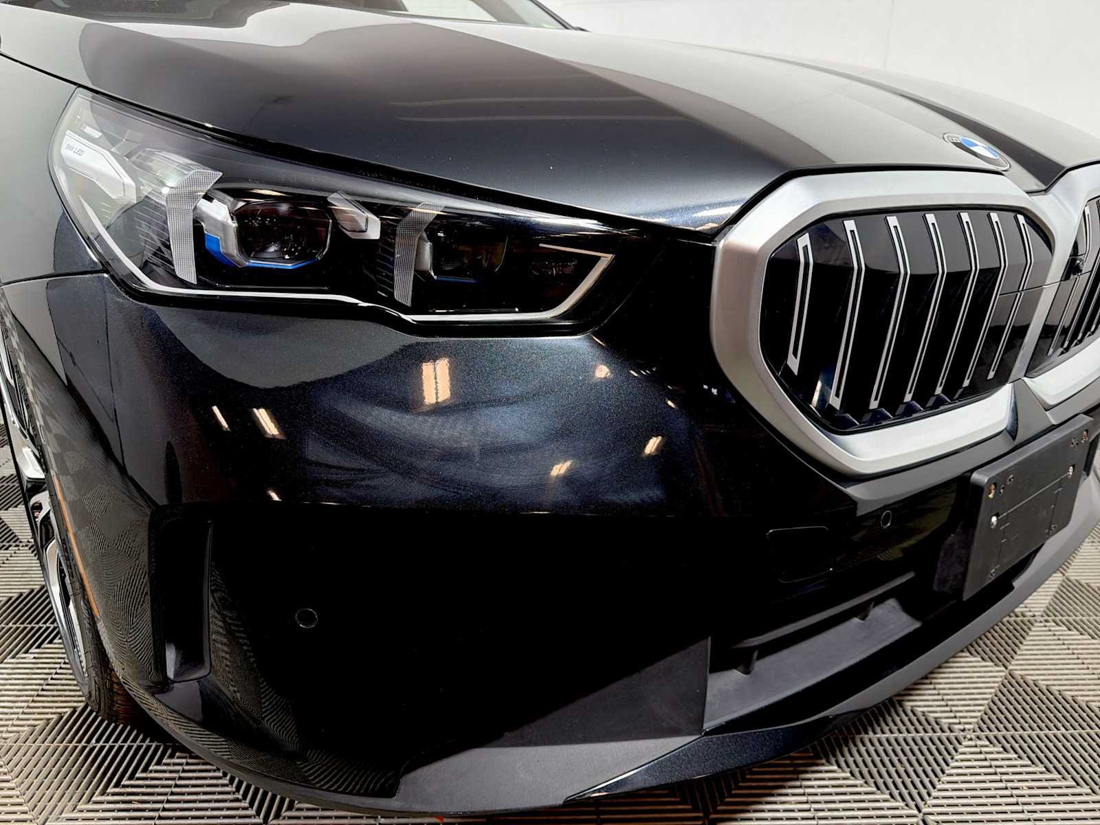 Used 2024 BMW 530i xDrive w/ Premium Package AWD/4WD image 25