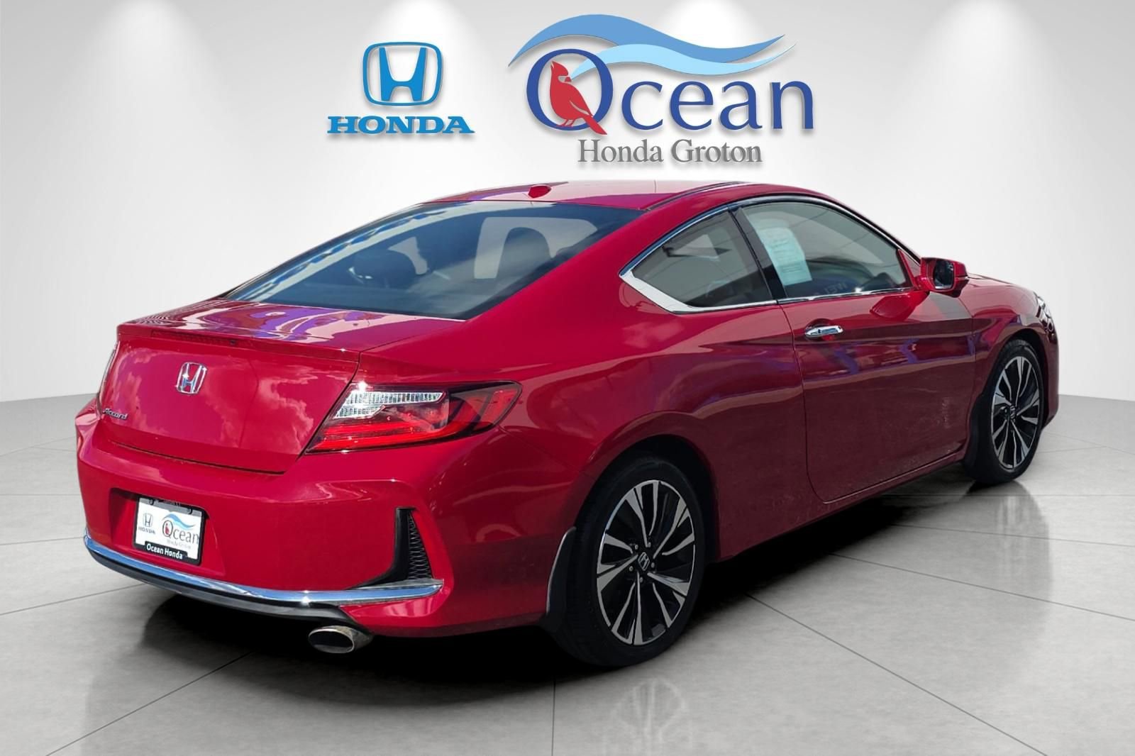 Used 2017 Honda Accord EX image 3