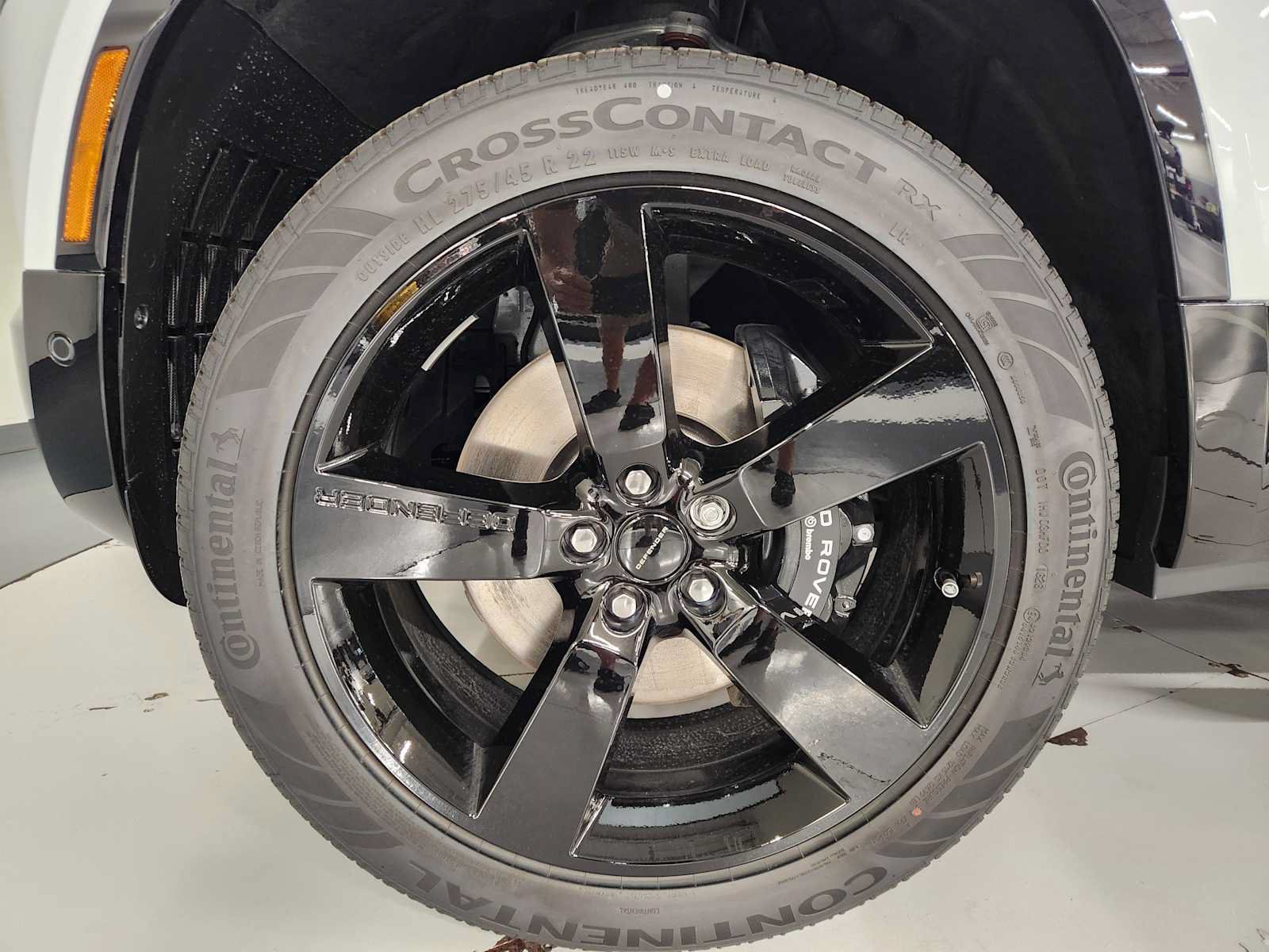 New 2026 Land Rover Defender 130 V8 AWD/4WD image 8