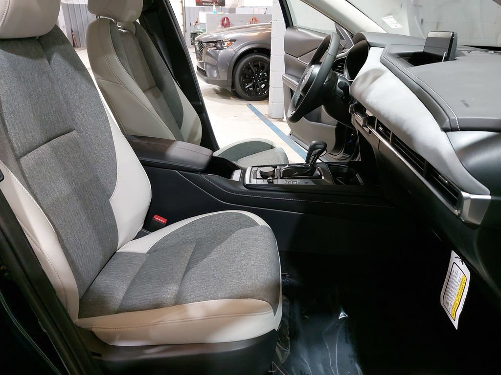 New 2026 MAZDA CX-30 Aire Edition image 10