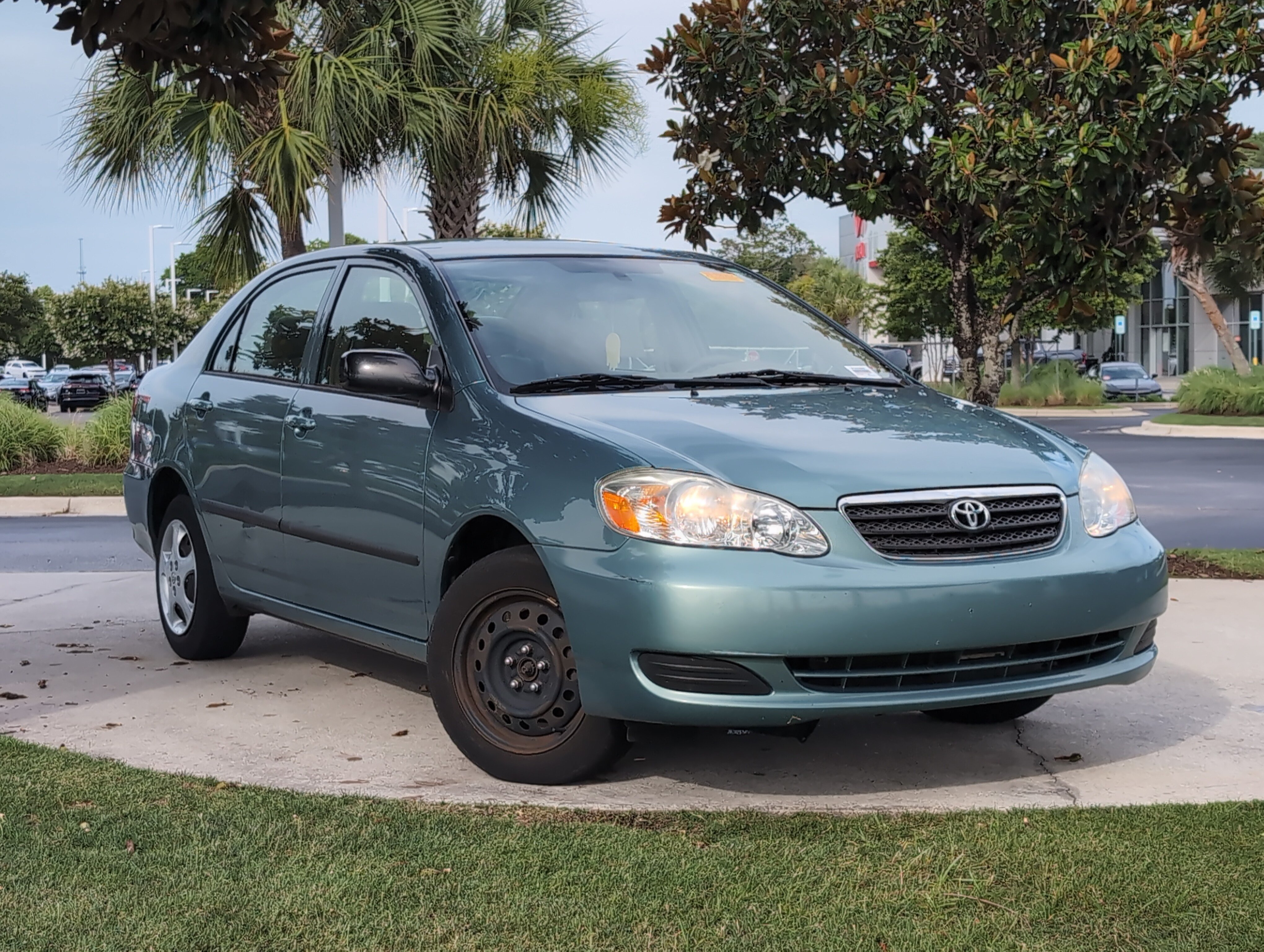 Used 2006 Toyota Corolla CE FWD image 2