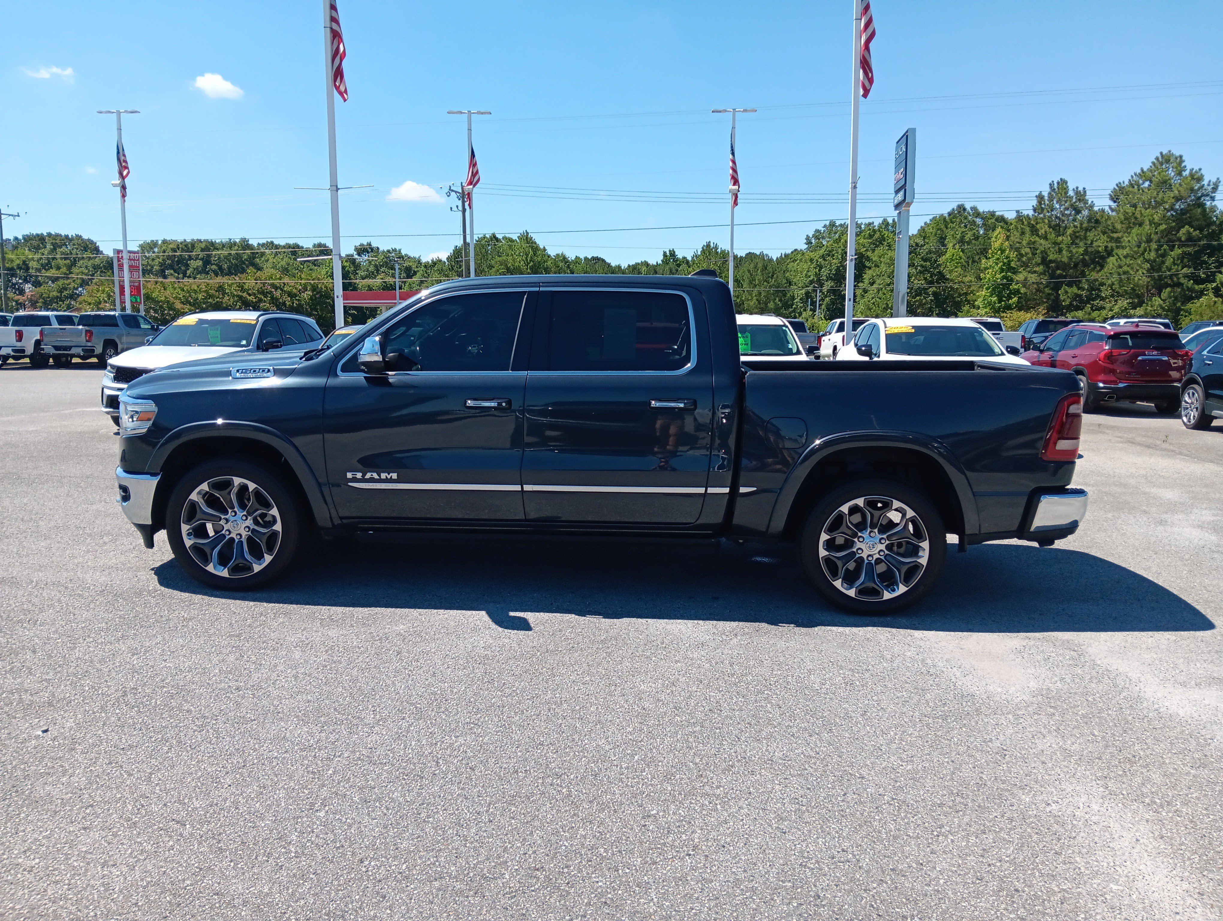 Used 2020 RAM 1500 Limited AWD/4WD image 3