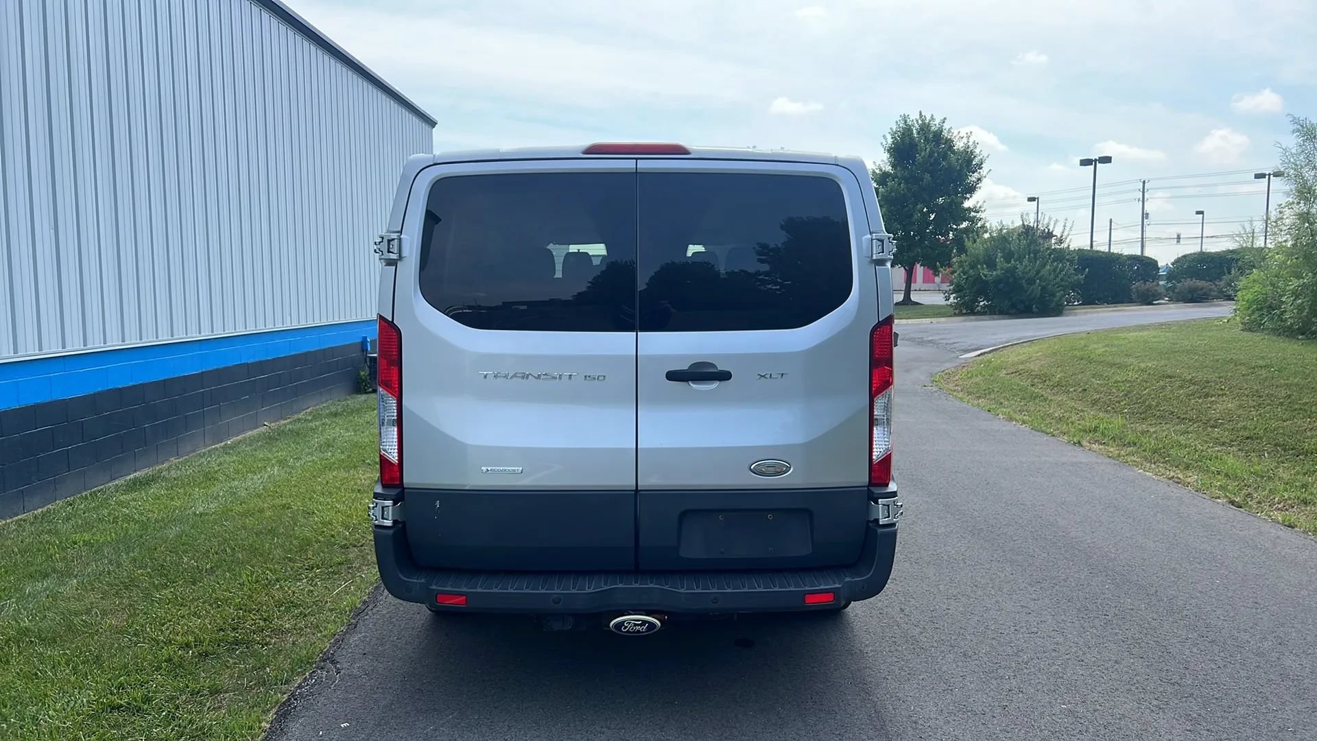 Used 2015 Ford Transit 150 XLT RWD image 6