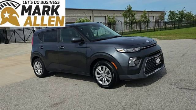 Used 2021 Kia Soul LX FWD image 2