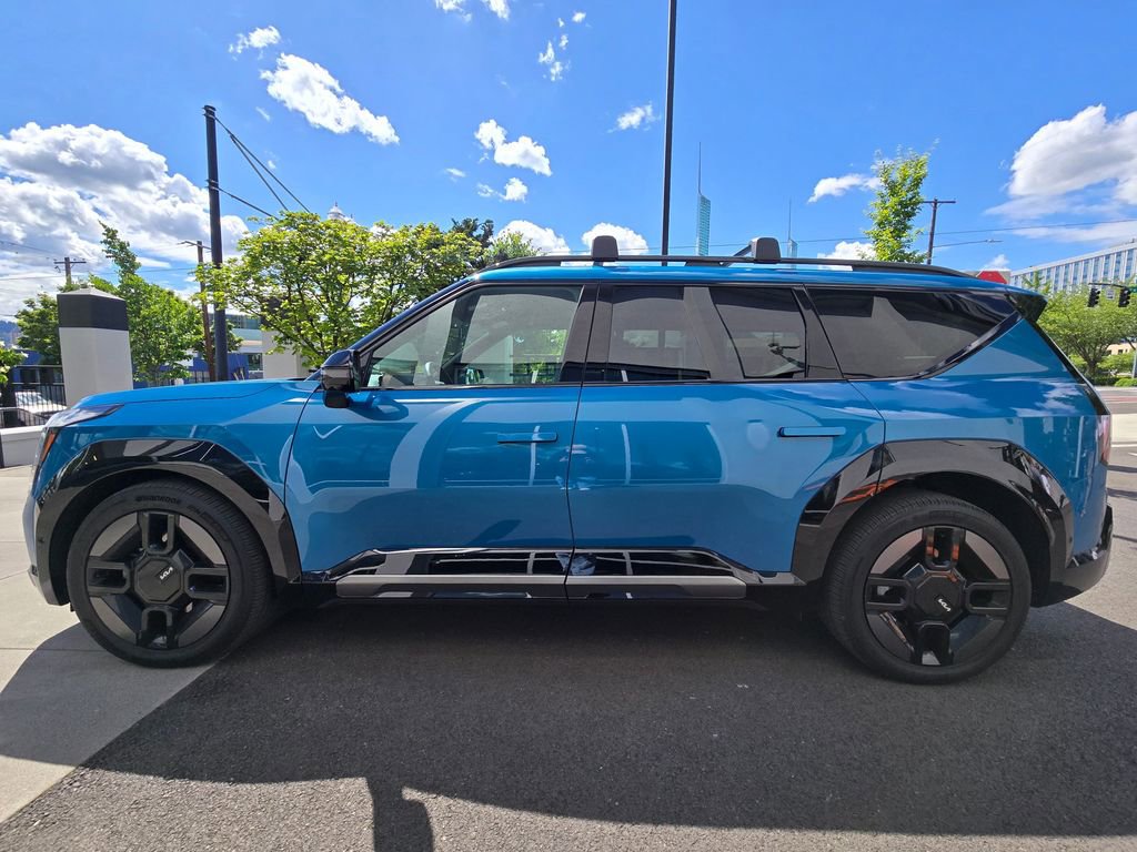 Certified 2024 Kia EV9 GT-Line AWD/4WD image 8