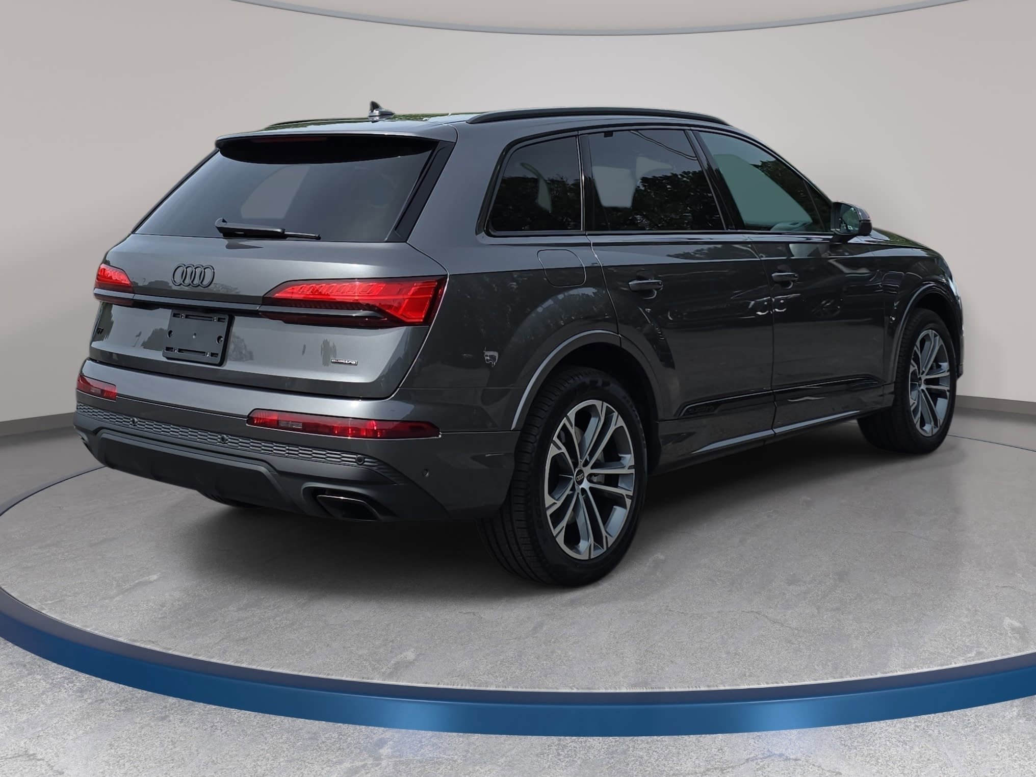 Used 2025 Audi Q7 2.0T Premium w/ Convenience Plus Package AWD/4WD image 5