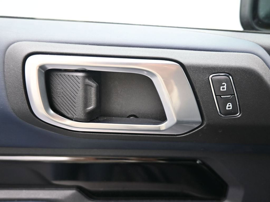 Used 2022 Ford Bronco Outer Banks image 18