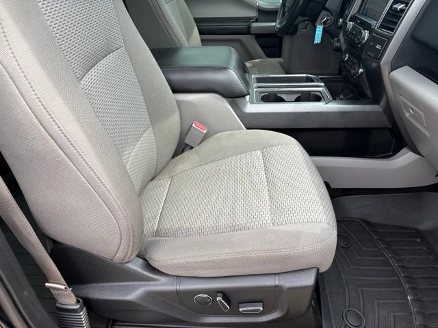 Used 2017 Ford F150 XLT w/ Equipment Group 302A Luxury AWD/4WD image 20