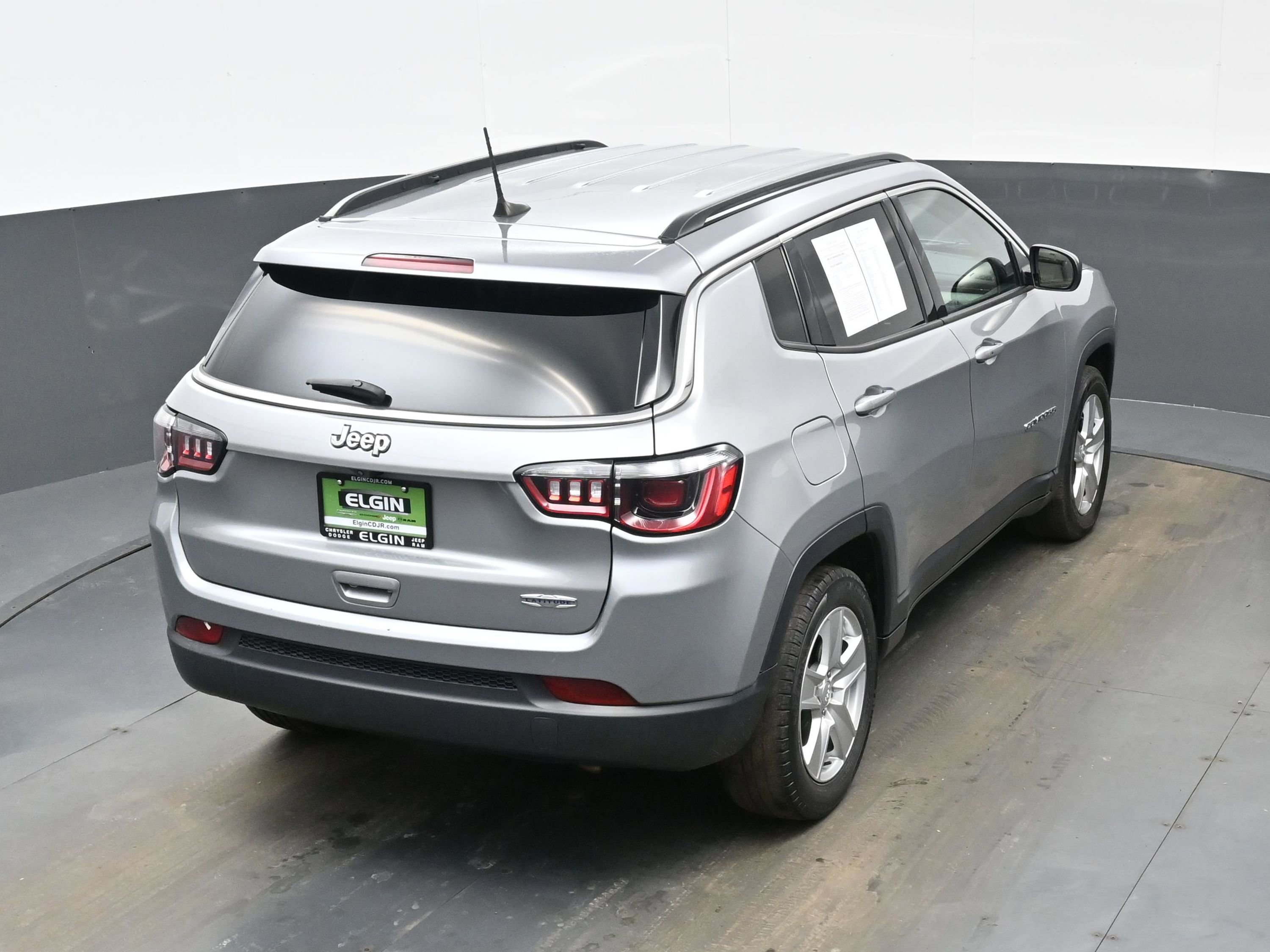 Used 2022 Jeep Compass Latitude w/ Convenience Group image 37