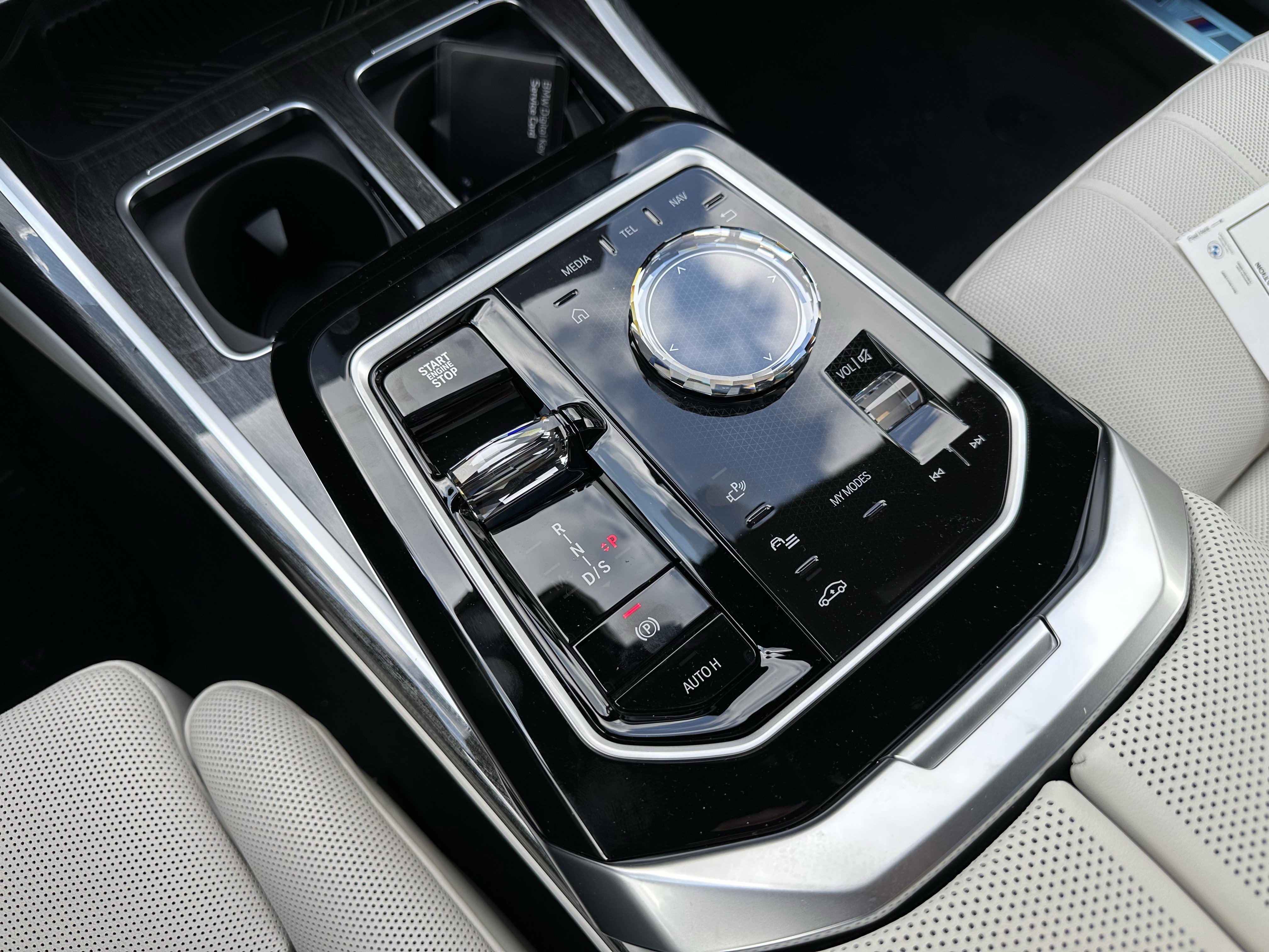 New 2026 BMW 760i xDrive w/ Executive Package image 16