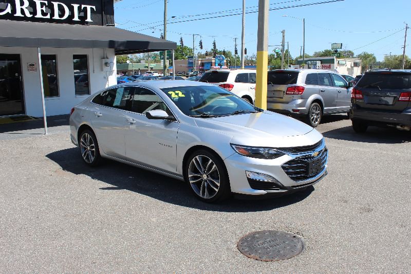Used 2022 Chevrolet Malibu LT image 1