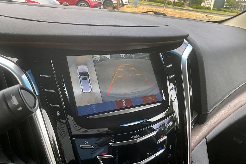 Used 2019 Cadillac Escalade ESV Premium Luxury w/ LPO, Escalade Noir Package AWD/4WD image 29