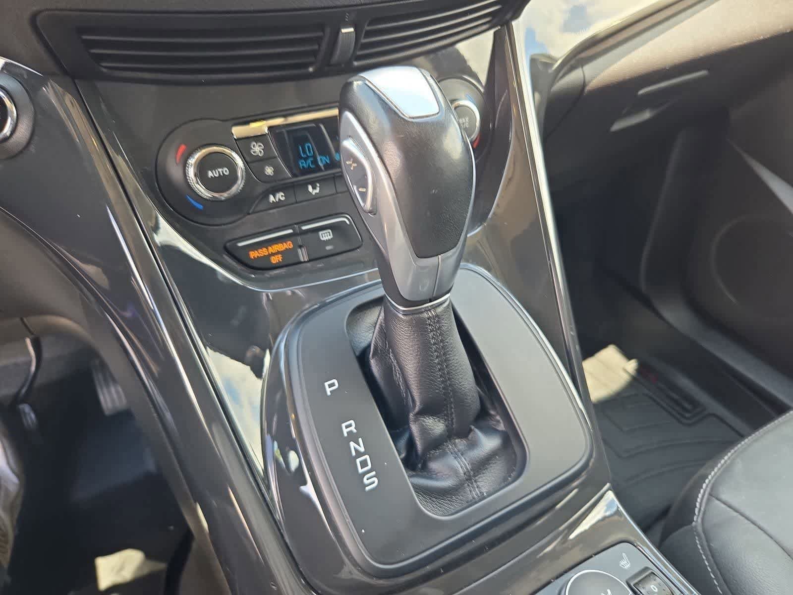 Used 2015 Ford Escape Titanium w/ Equipment Group 301A FWD image 31