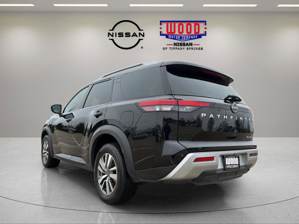 Certified 2025 Nissan Pathfinder SL image 4