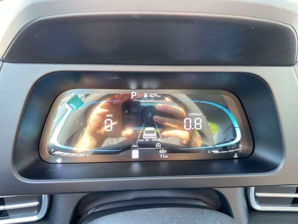 Certified 2025 Hyundai Elantra SE image 41