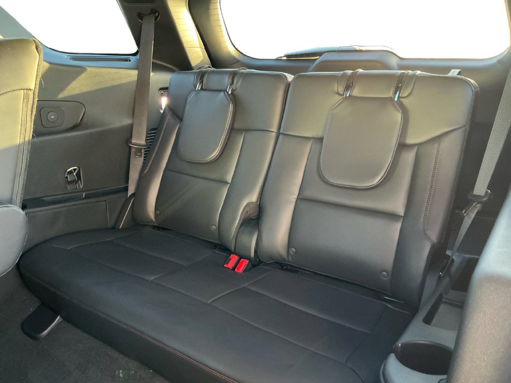 Certified 2025 Ford Explorer ST-Line w/ Premium Package RWD image 21