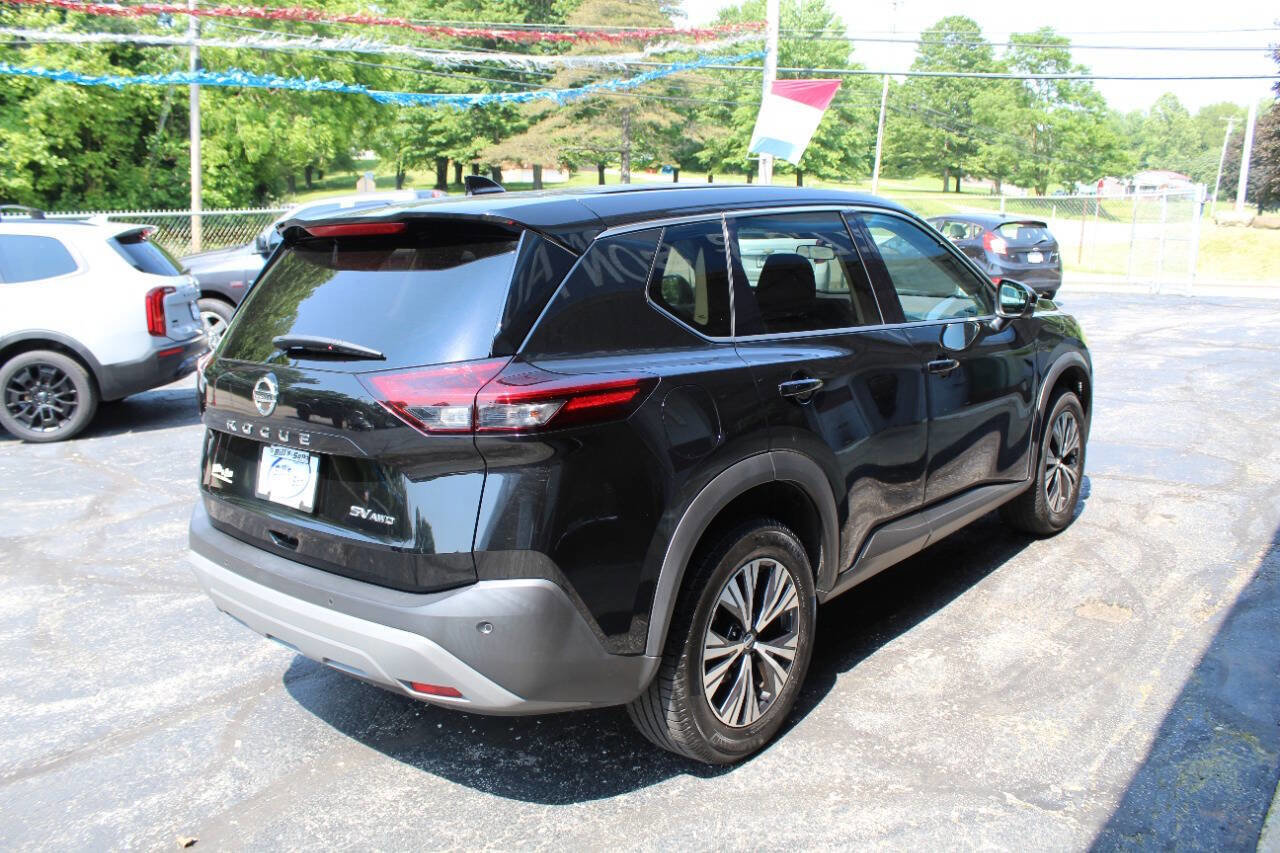 Used 2021 Nissan Rogue SV image 11