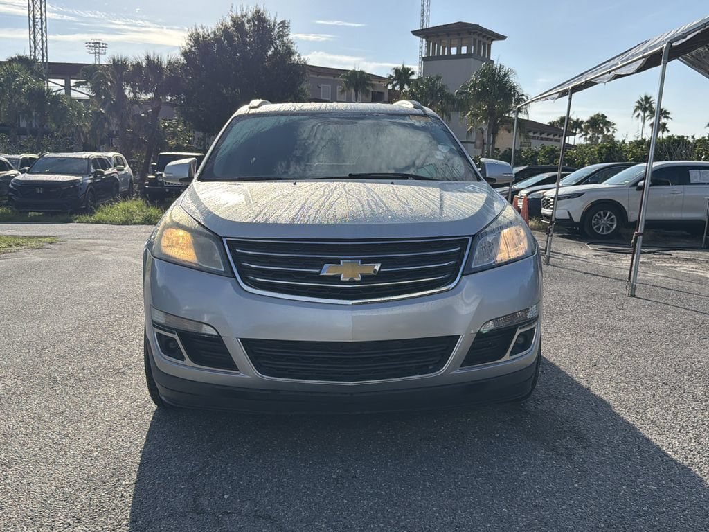 Used 2016 Chevrolet Traverse LT FWD image 3