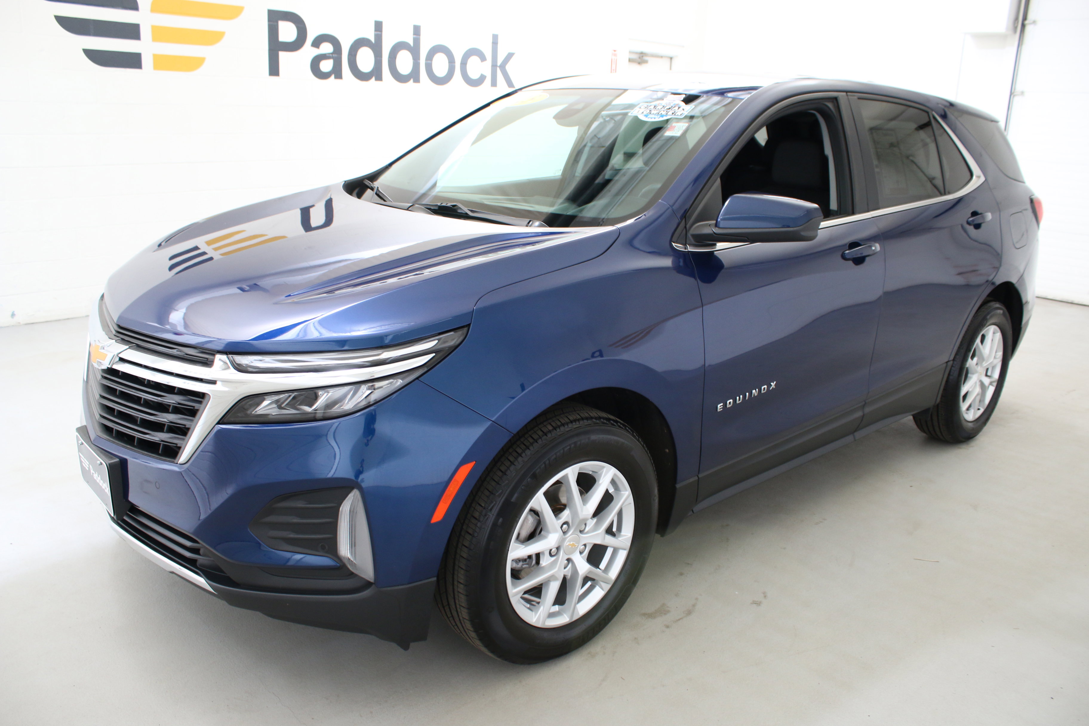 Used 2023 Chevrolet Equinox LT FWD image 3