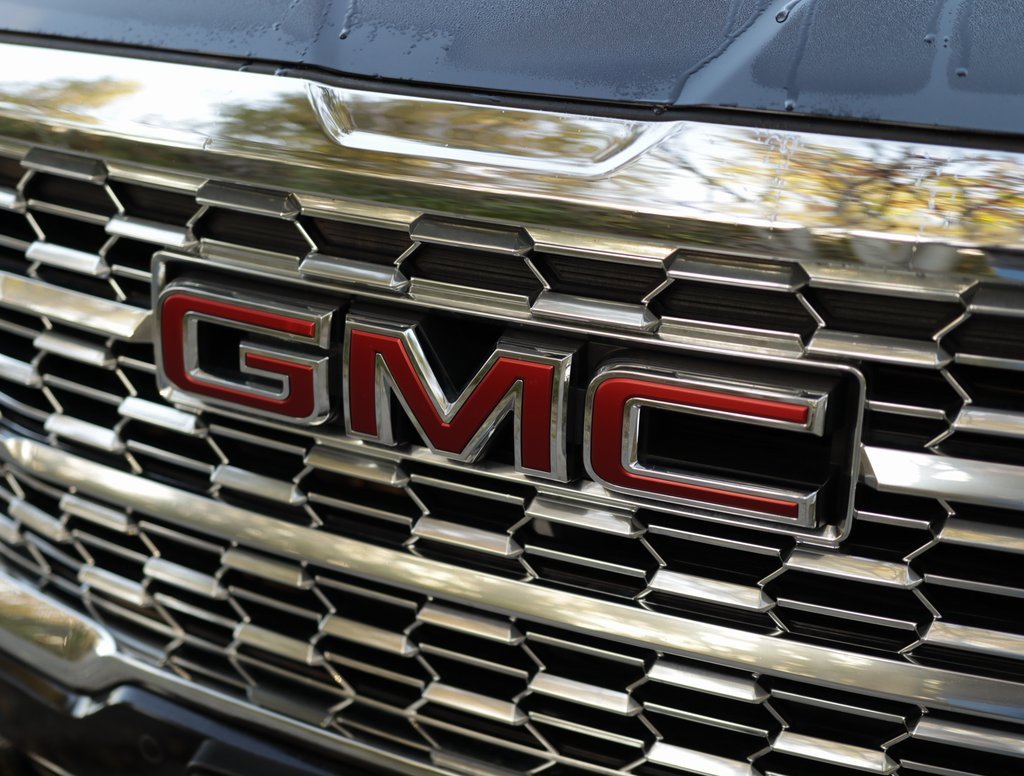 Used 2023 GMC Terrain Denali image 36