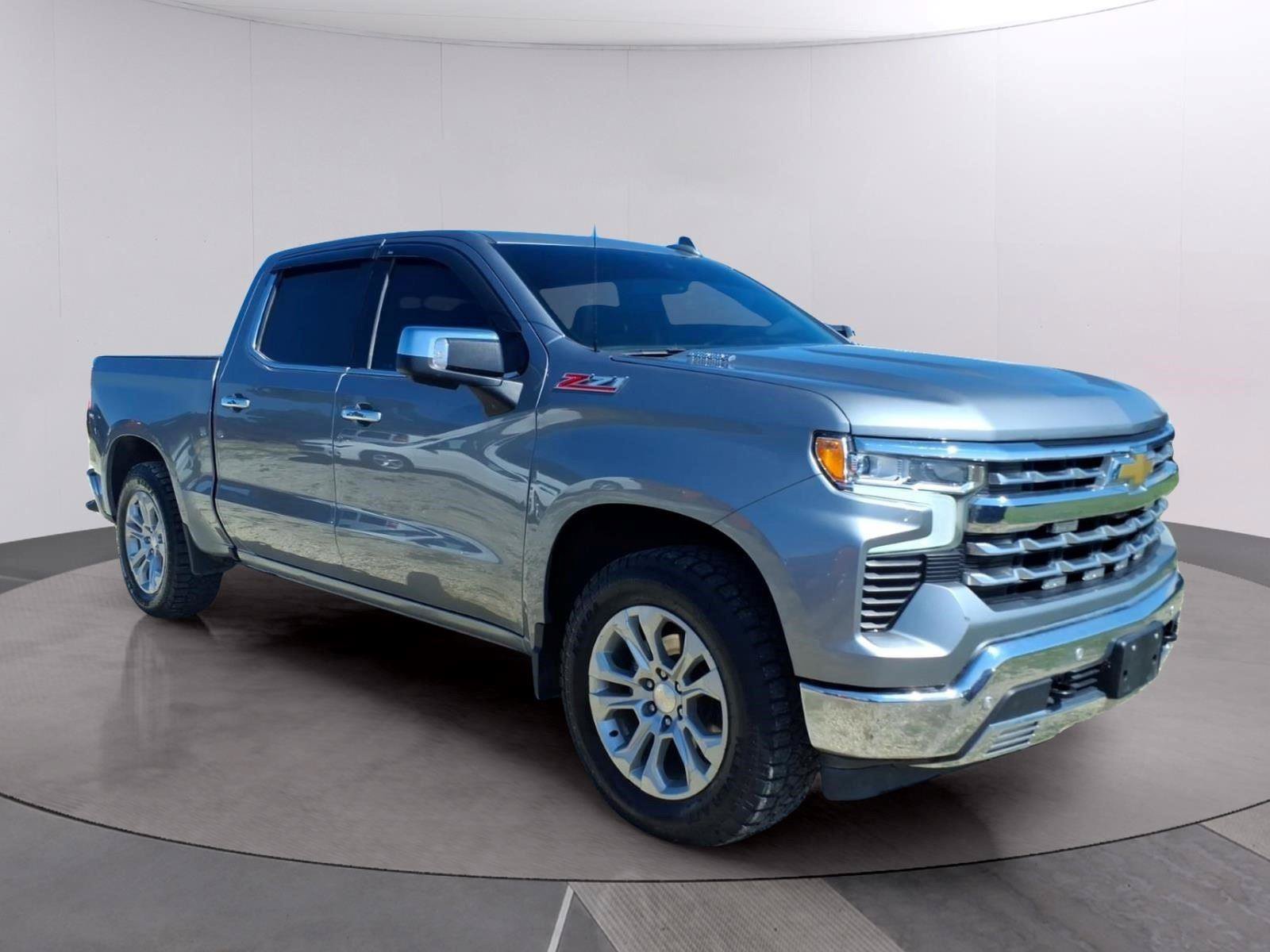 Used 2024 Chevrolet Silverado 1500 LTZ w/ LTZ Convenience Package II AWD/4WD image 7