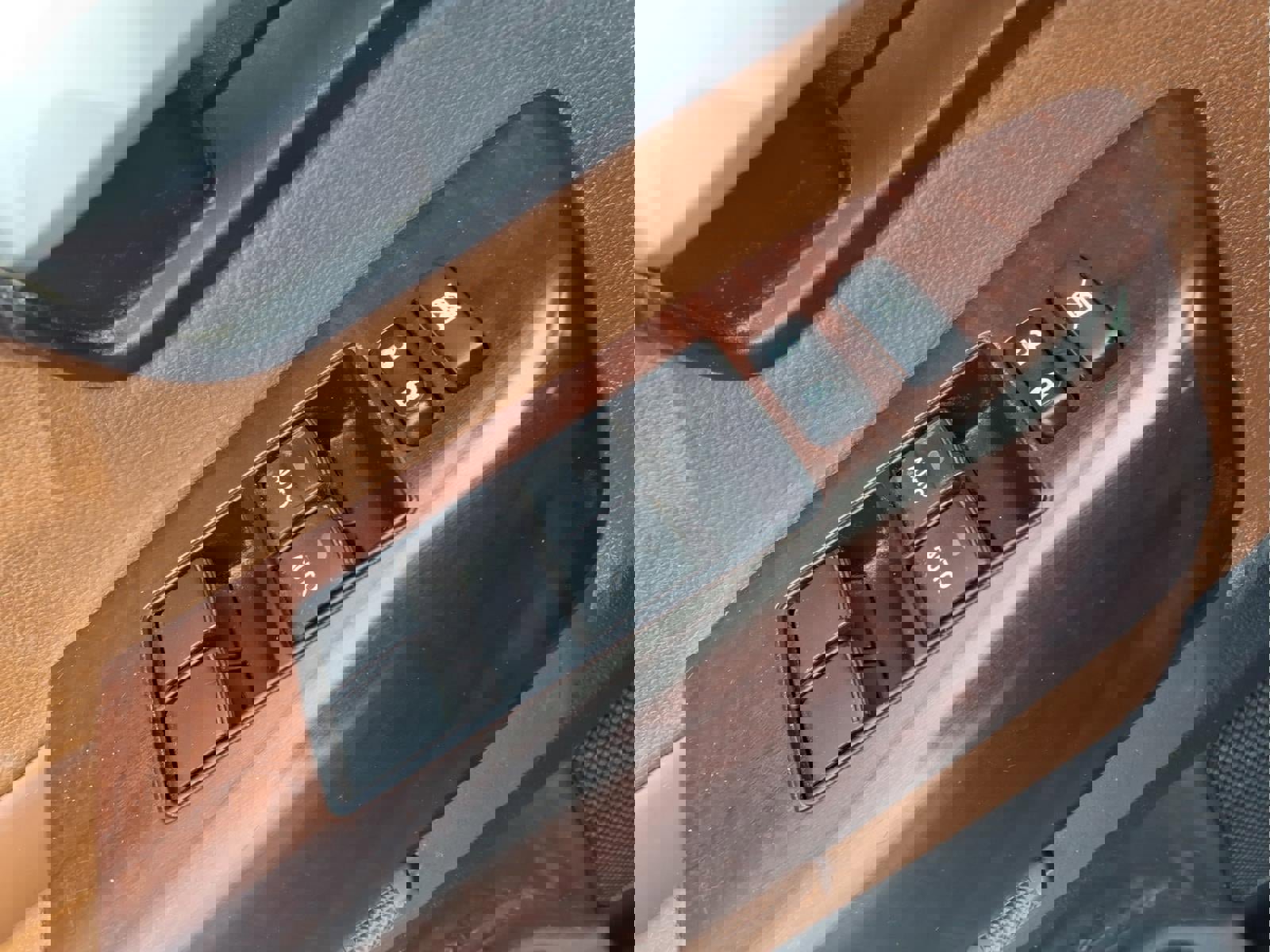 Used 2016 Toyota Sequoia Platinum image 16