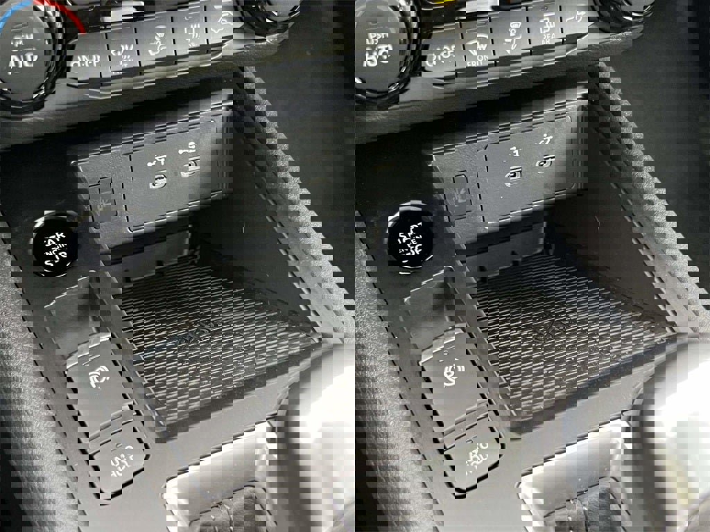 New 2026 Nissan Kicks SV w/ SV Premium Package image 14