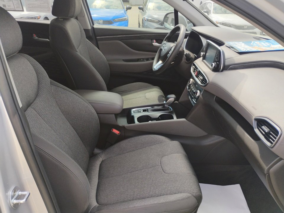 Used 2019 Hyundai Santa Fe SEL image 32