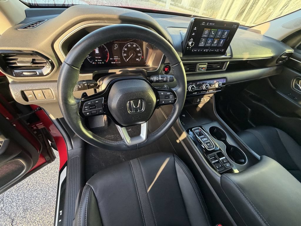 Used 2025 Honda Pilot EX-L image 19