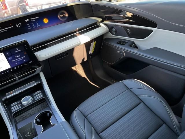 New 2024 Lincoln Nautilus Reserve w/ Equipment Group 202A image 9