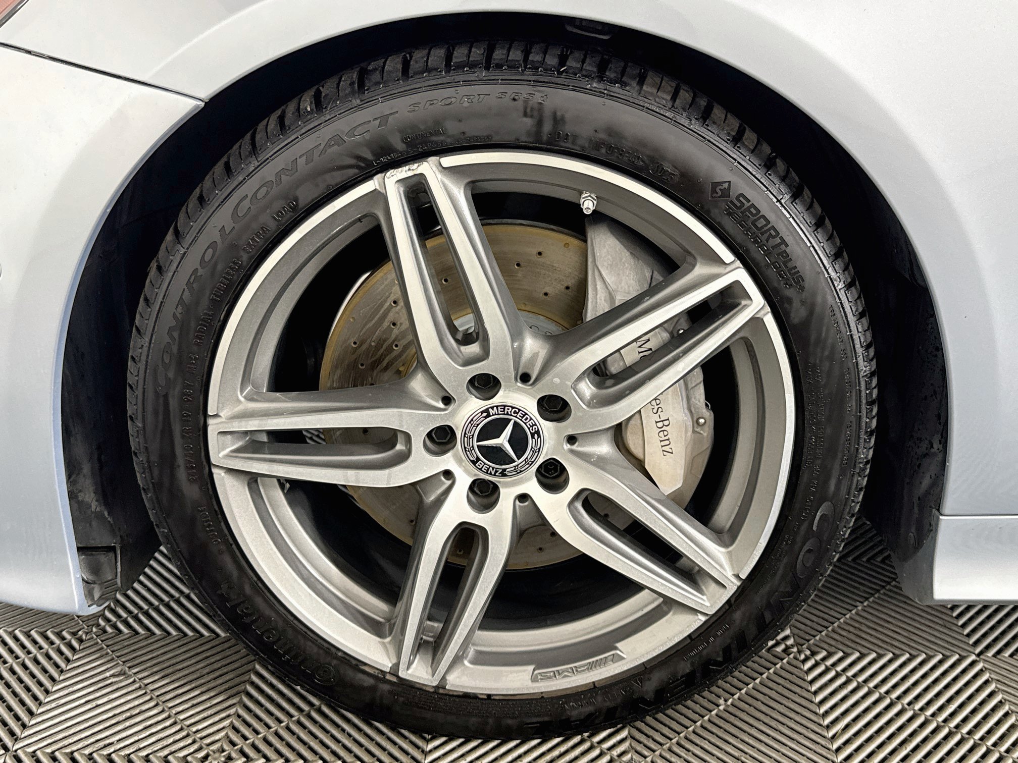 Used 2019 Mercedes-Benz E 450 Coupe w/ Parking Assistance Package image 31