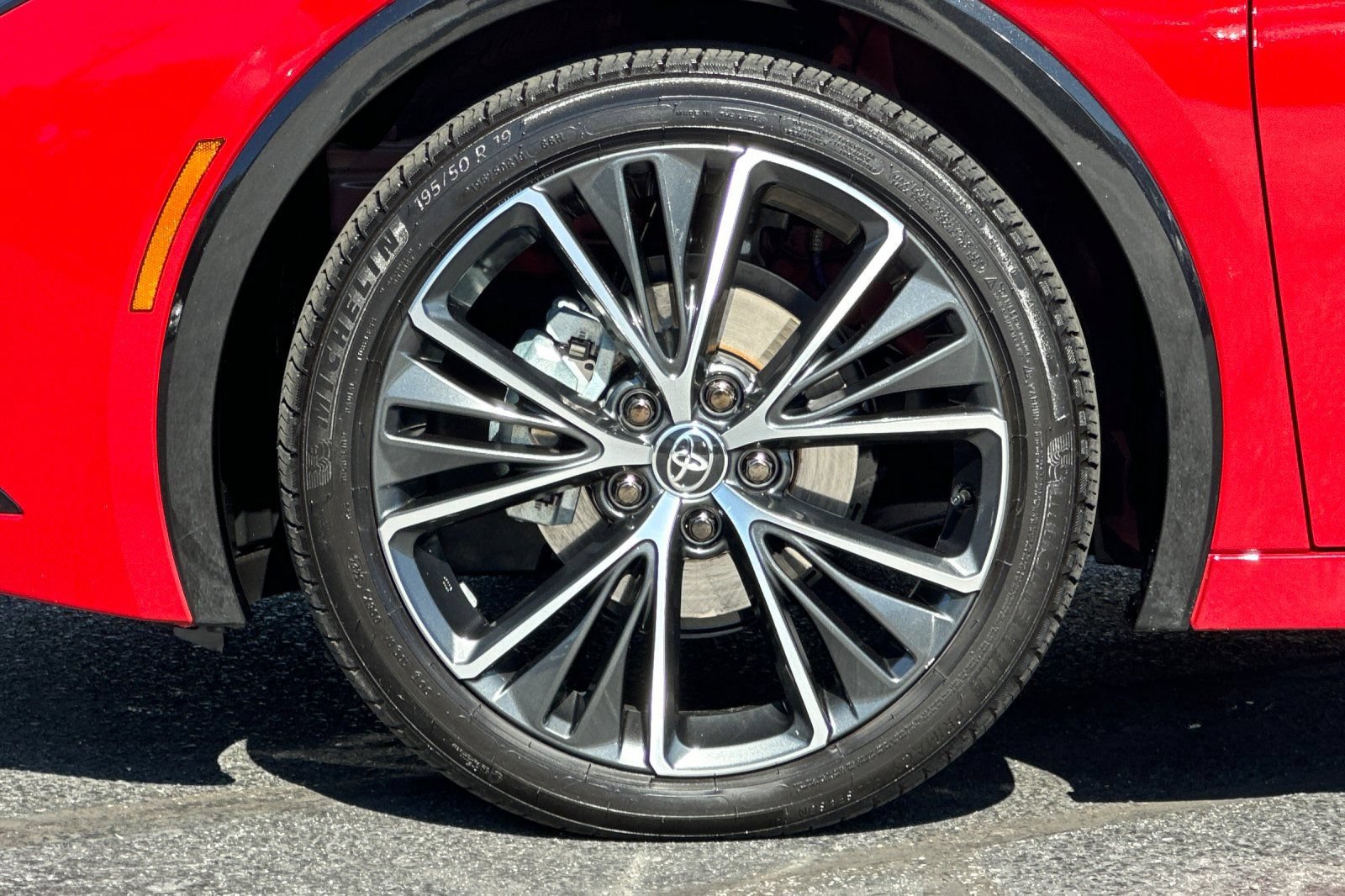 Certified 2024 Toyota Prius XLE FWD image 13