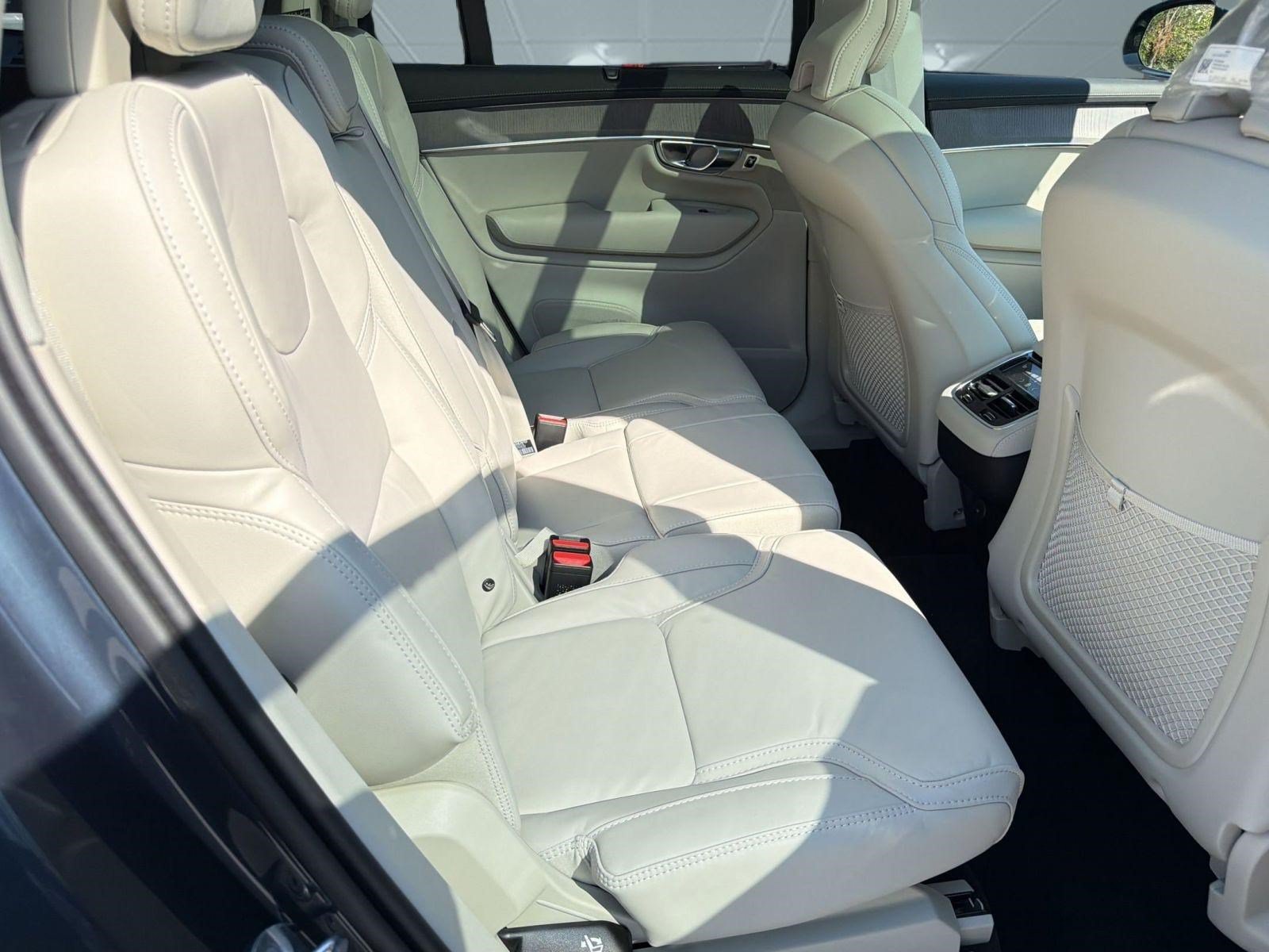 New 2026 Volvo XC90 B6 Ultra w/ Protection Package Premier AWD/4WD image 29