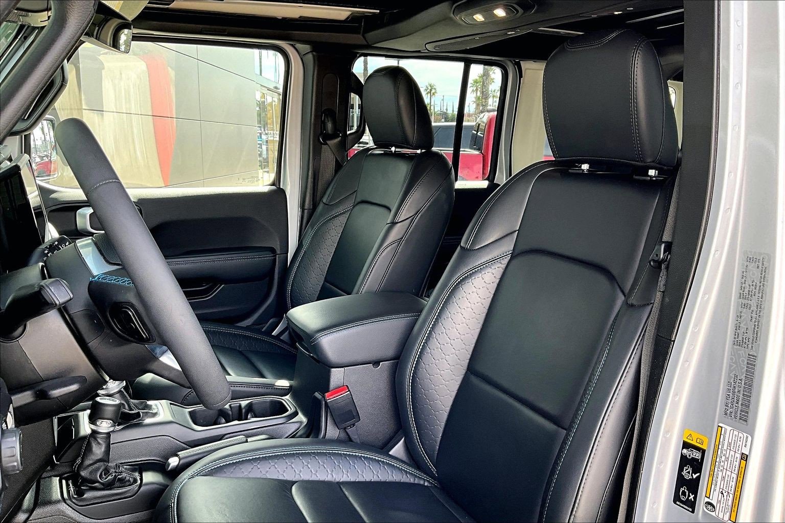 Used 2024 Jeep Wrangler High Altitude image 25