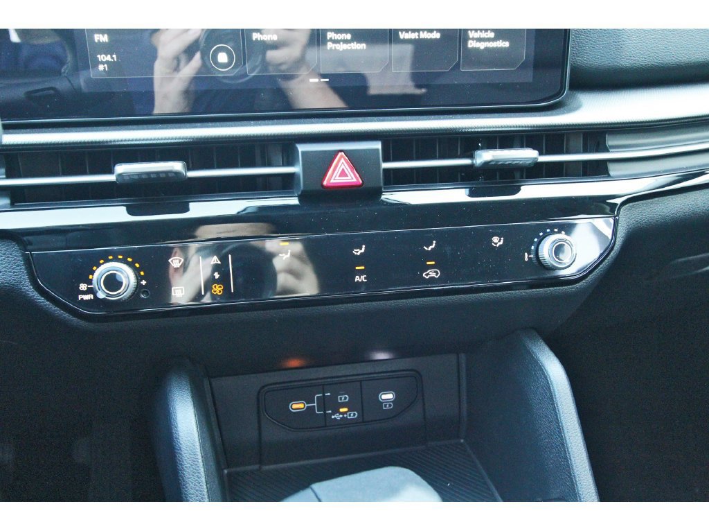 New 2026 Kia Sportage LX FWD image 21