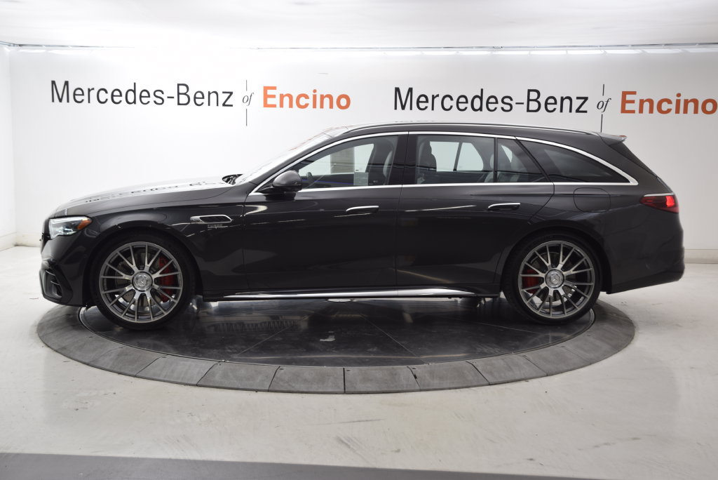 Used 2026 Mercedes-Benz E 53 AMG e 4MATIC Wagon image 3