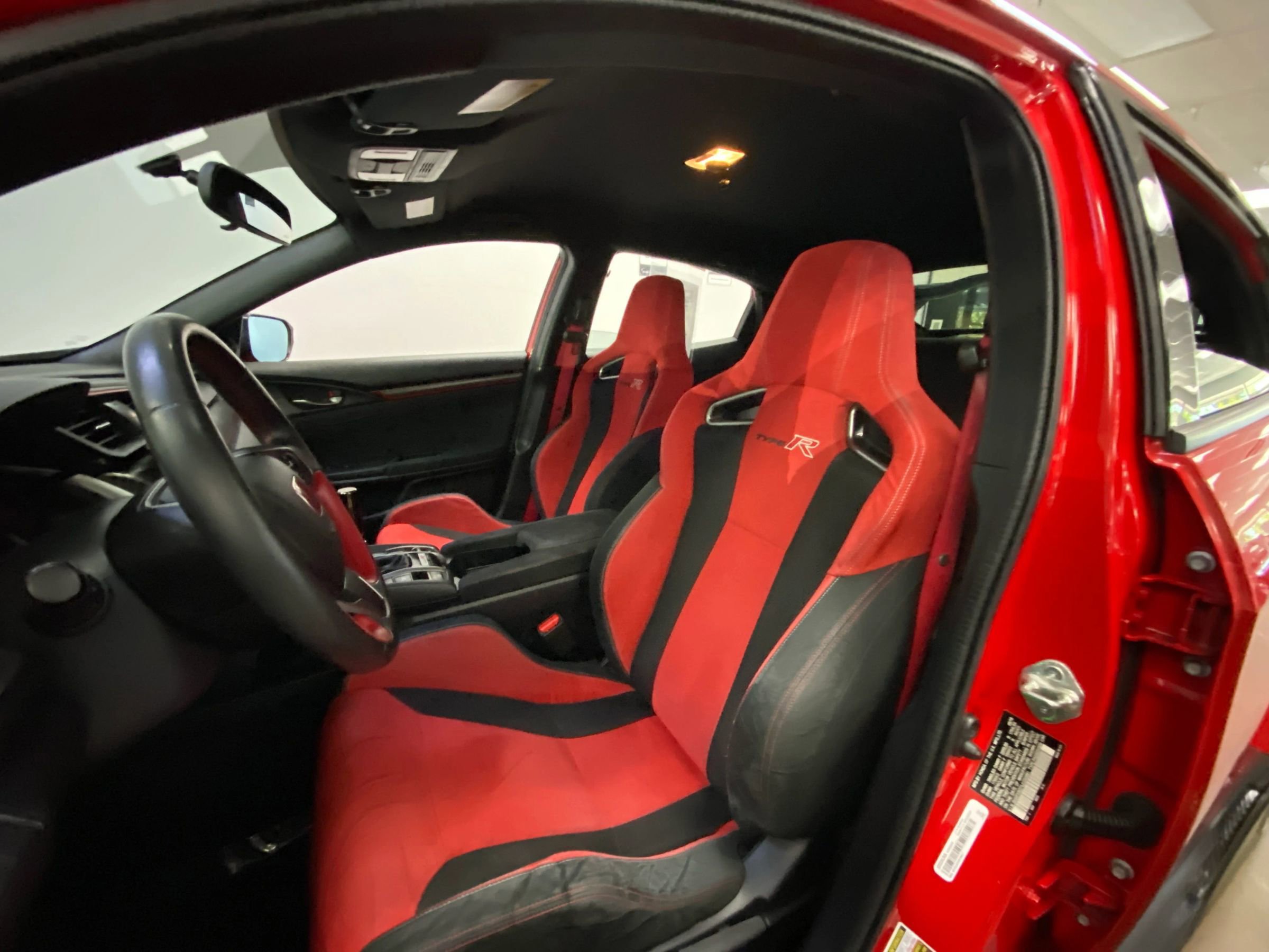Used 2018 Honda Civic Type R image 16
