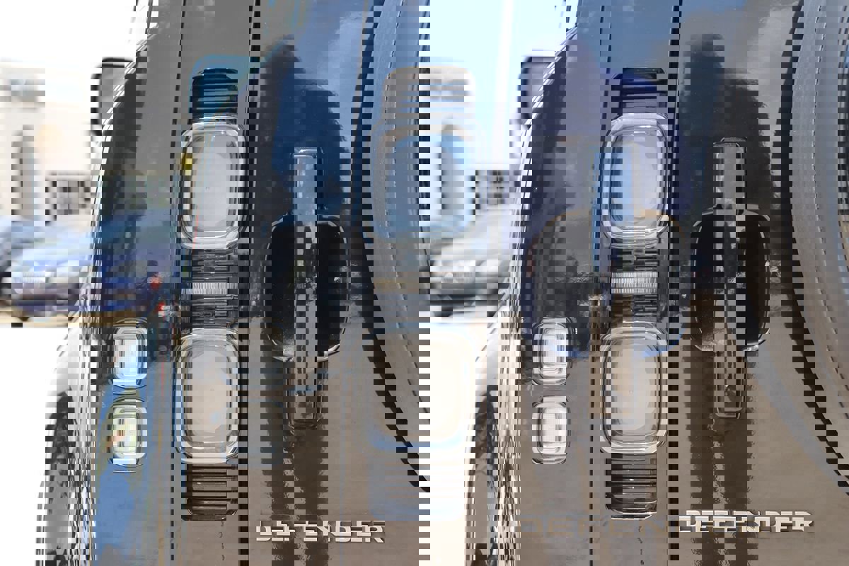 Used 2022 Land Rover Defender 110 X image 12