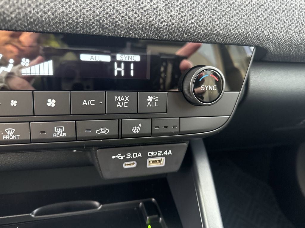 New 2026 Subaru Outback Limited AWD/4WD image 33