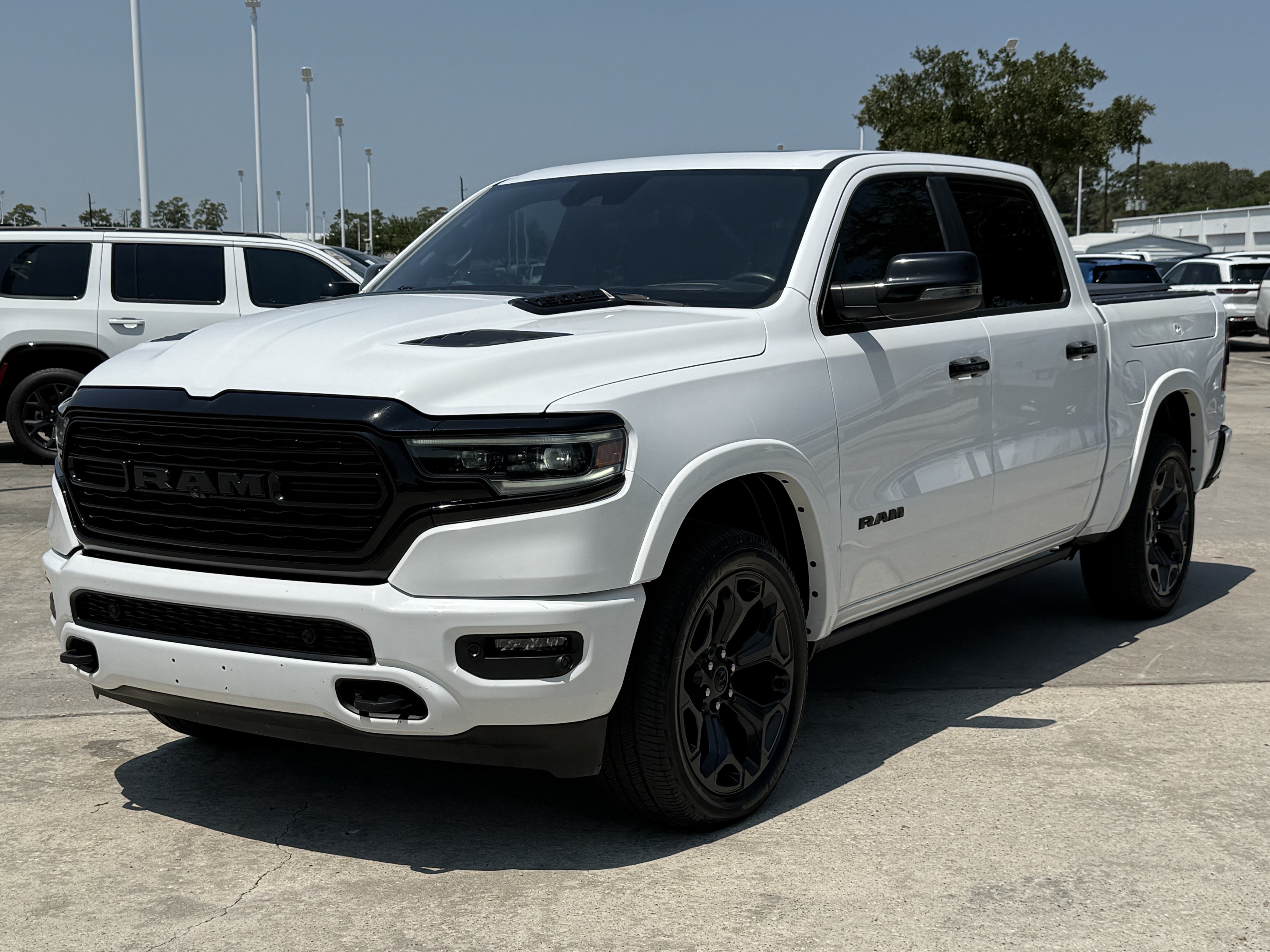Used 2024 RAM 1500 Limited AWD/4WD image 16