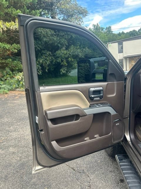 Used 2015 Chevrolet Silverado 3500 LTZ w/ Duramax Plus Package AWD/4WD image 12
