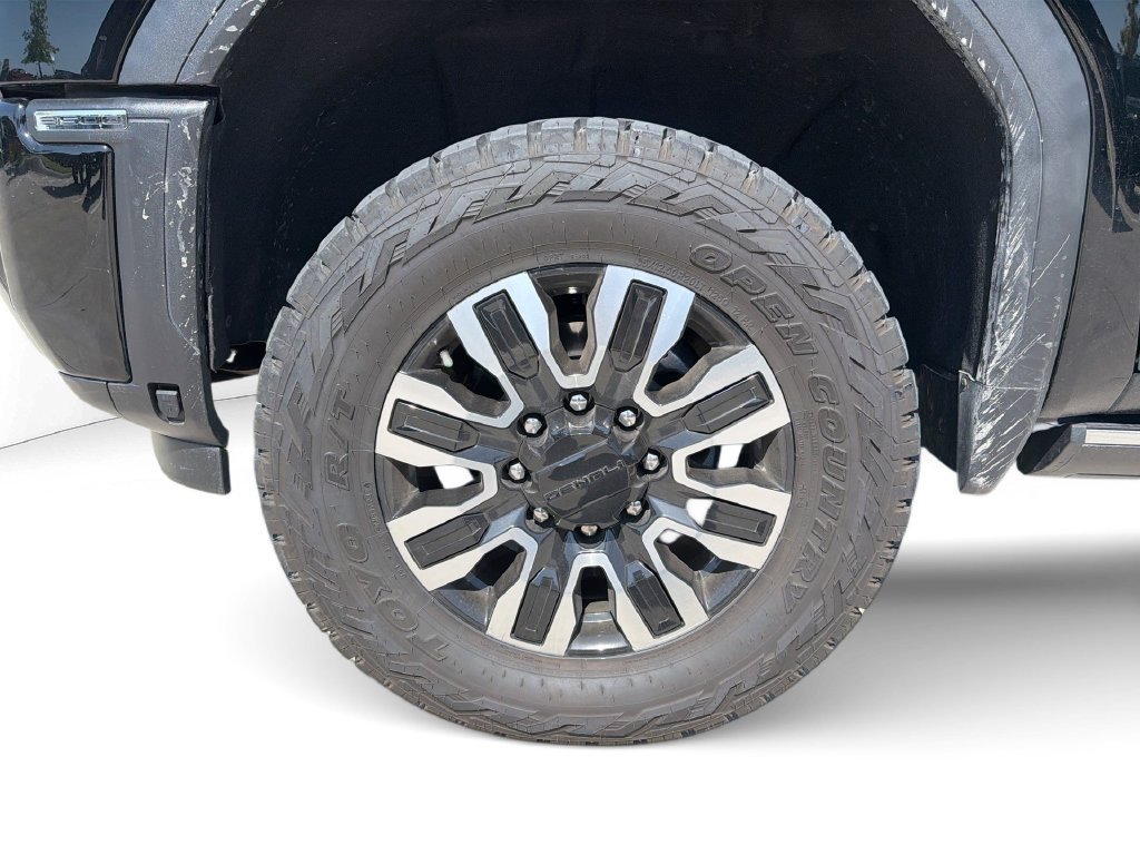 Used 2024 GMC Sierra 3500 Denali Ultimate AWD/4WD image 19